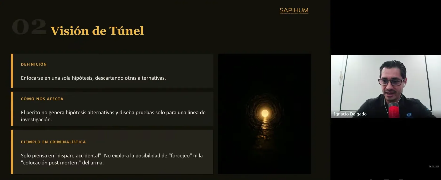 Dr. Ignacio Delgado durante la Cumbre Nacional Online de Ciencias Forenses SAPIHUM